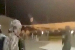 صورة - آخر جندي أمريكي يغادر أفغانستان.. مو هو؟