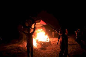 إصابات إثر قمع الاحتلال فعاليات “الإرباك الليلي” على حدود غزة