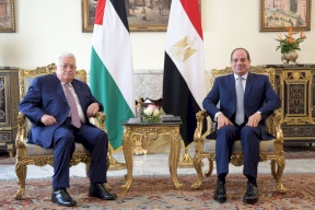 ماذا دار بين الرئيس عباس والسيسي في القاهرة؟