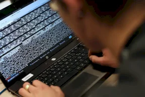 هاكر يهدد بكشف بيانات 7 ملايين إسرائيلي