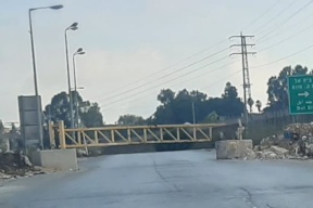 الاحتلال يغلق البوابة الحديدية المؤدية إلى مخيم الجلزون