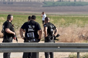 كان: إسرائيل لم تطلب مساعدة السلطة في العثور على الأسرى الستة