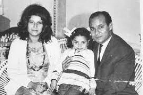 صورة| هذه الفتاة أصبحت نجمة حسناء.. خمّنوا من هي