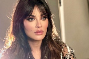 شاهد| صورة نادين نجيم مع مصفف شعر إسرائيلي تثير ضجة واسعة! 