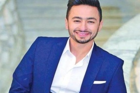 صور| أول ظهور لزوجة الفنان حمادة هلال بعد خلع الحجاب.. فاجأت الجميع