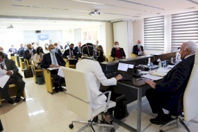 بشارة للمانحين: الوضع المالي يتجه لمزيد من التعقيد