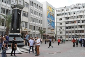 شرطة غزة: إدعاءات منع الطلبة من ارتداء الكوفية مثيرة للسخرية