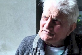 تفاصيل غريبة.. بعد 30 عاما على اختفائه وتأبينه يعود إلى بيته بنفس الملابس!