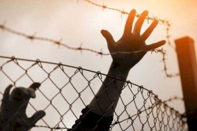  6 أسرى يواصلون الإضراب رفضا لاعتقالهم الإداري
