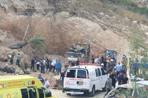 إصابات بينها خطيرة إثر انهيار جدار على عمال بكفر كنا (فيديو)