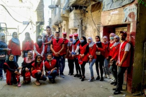 مخيم اليرموك : حملة تطوعية لفريق "أشد" لتنظيف المنازل المدمرة