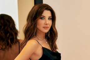 فيديو| نانسي عجرم تتعرض لموقف محرج على المسرح بسبب فستانها.. هذا ما حصل