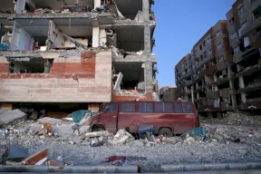 زلزال قوي يضرب المنطقة الغربية من إيران