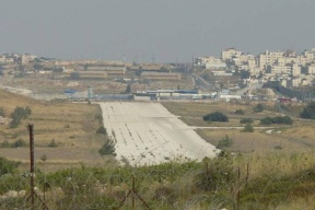 الاحتلال يروج لبناء 10 آلاف وحدة استيطانية في مطار قلنديا المهجور