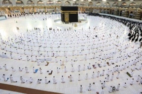 السعودية.. شرط جديد للحصول على "تصاريح أداء العمرة"