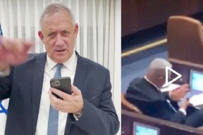 شاهد.. وزير جيش الاحتلال الإسرائيلي يسخر من جهل نتنياهو بالآيفون