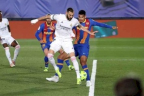 التشكيل المتوقع لمباراة برشلونة وريال مدريد.. من يكسب الرهان؟