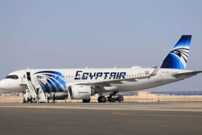 لوجود رسالة تهديد.. "مصر للطيران" تعيد رحلة متجهة إلى موسكو