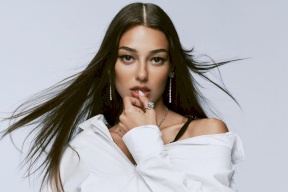 ضبط نجمة مسلسل الحفرة بوضع "غير لائق" مع حبيبها في حمّام مطعم