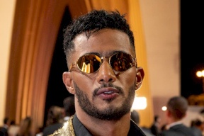 لم تخسرا عملهما.. محمد رمضان يرد على جدل فيديو المضيفتين