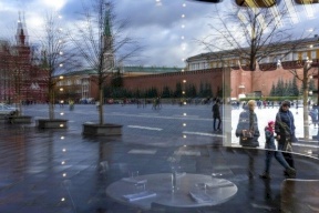 واشنطن تطرد 55 دبلوماسيا روسيا