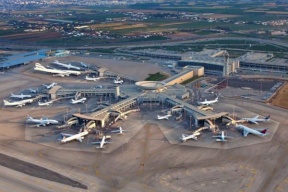 إعلامي إسرائيلي: طائرة خاصة لأحد رجال حفتر ستهبط في تل أبيب