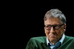 فنانة كويتية شهيرة تعرض الزواج على بيل غيتس وتتساءل: هل سيوافق؟