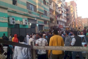 أمر غير متوقع حدث في جنازة ضحية الإسماعيلية.. وهذا ما حدث للنعش!