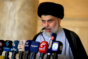 تصريحات مقتدى الصدر تطغى على أزمة قرداحي.. ماذا قال؟