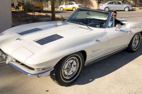 قصة أردني يهوى جمع السيارات الكلاسيكية