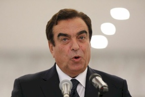 صور| وثيقة سرية تظهر حصول جورج قرداحي على مبلغ ضخم من السعودية... والوزير يرد