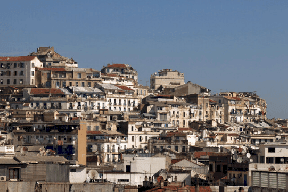 خبير معماري جزائري يحذر: نصف مباني العاصمة مهددة بالانجراف