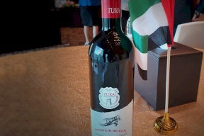 موقع "موندوز": الإمارات باتت سوقاً لخمور المستوطنات