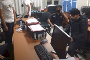 إندونيسيا.. سعودي يقتل زوجته بـ"الأسيد" والشرطة تعتقله في المطار (فيديو)