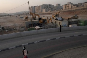 تل أبيب لواشنطن: لن نصادق على مخطط قلنديا الاستيطاني