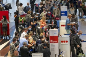 "أوميكرون" .. سويسرا تمنع دخول الإسرائيليين