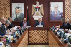 24 قراراً للحكومة خلال جلستها في نابلس