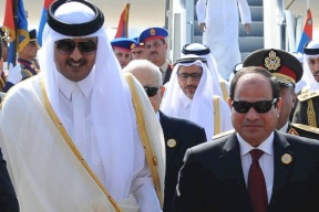 السيسي يوجه رسالة إلى أمير قطر.. ماذا تضمنت؟