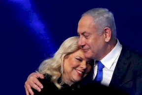 إسرائيلي يواجه تهمة الاعتداء الجنسي على زوجة نتنياهو