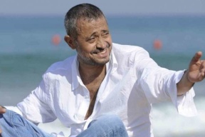 هذه ردة فعل جورج وسوف بعد مشاهدته شبيهه!