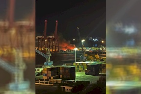 عدوان إسرائيلي يستهدف ساحة الحاويات في ميناء اللاذقية التجاري