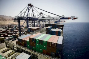 مقترح أردني فلسطيني لتجميع الحاويات المستوردة بالعقبة