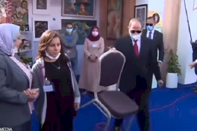 بالفيديو.. موقف إنساني للسيسي "يشعل" مصر