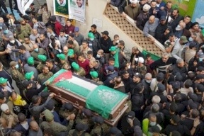 حماس تتهم فتح.. قتلى وجرحى خلال جنازة في مخيم البرج الشمالي بلبنان