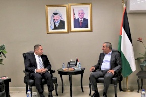 الشيخ يبحث مع السفير المصري آخر المستجدات السياسية 