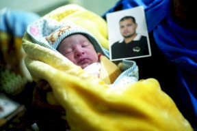 اعتماد 13 آب من كل عام يوما وطنيا لنصرة أطفال "النطف المهربة"