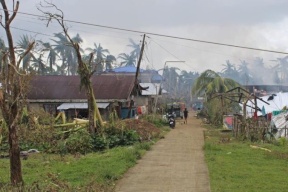 ارتفاع ضحايا إعصار "راي" في الفلبين إلى 75 قتيلا