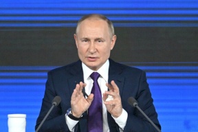 بوتين: لا أرى صلة بين إهانة النبي محمد وحرية الإبداع