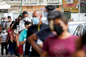 أول دولة في العالم تفرض على جميع مواطنيها تلقي لقاح ضد كورونا