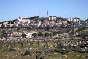 المستوى السياسيّ الإسرائيليّ يوعز بتعليق البناء في مستوطنة "حوميش"